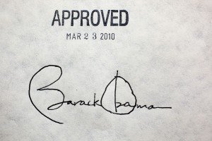 1024px-Obama_healthcare_signature