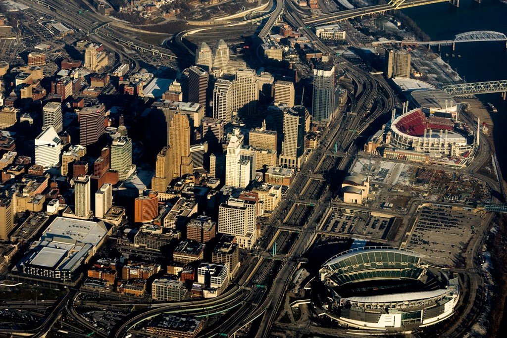 Downtown Cincinnati [credit: kdh, via Wikimedia Commons]